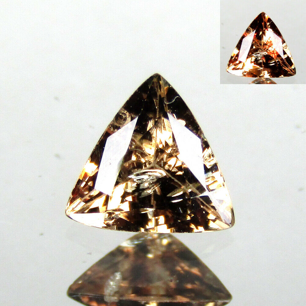 0.57cts Excellnt Trillion Shape Natural Color Change Garnet Loose Gemstone Video